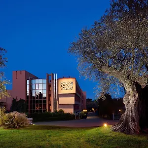 Four Points By Sheraton Отель